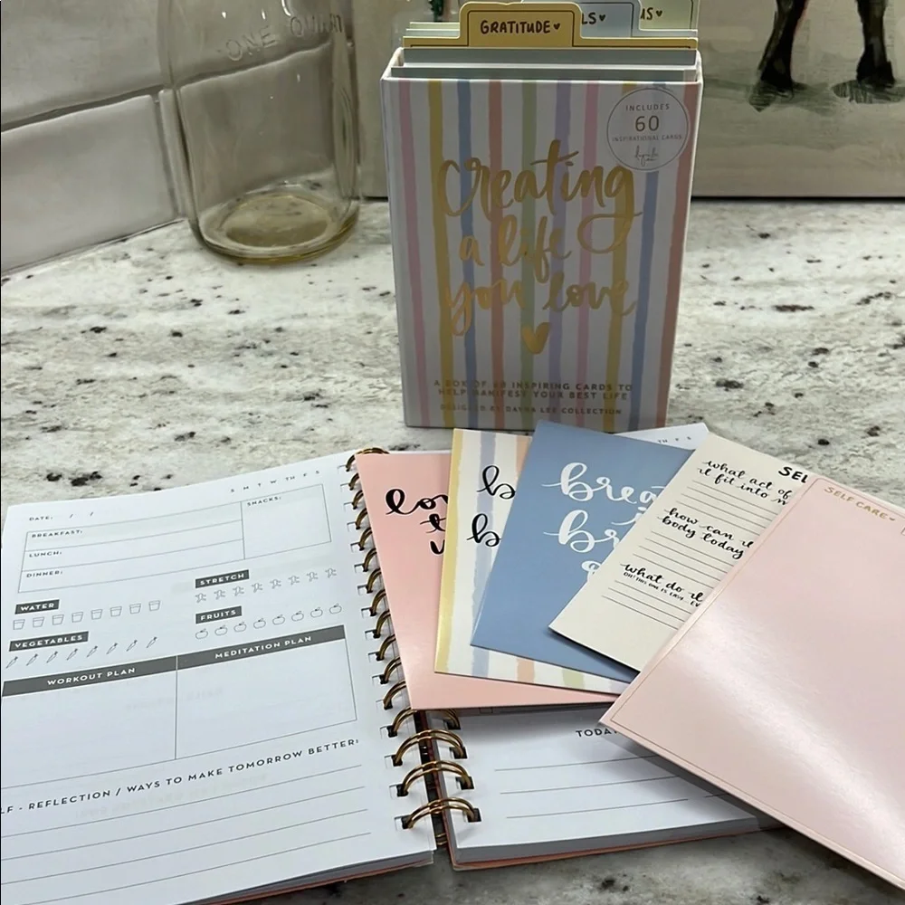 Wellness Journal with Tropical Design with Bonus Gratitude Cards